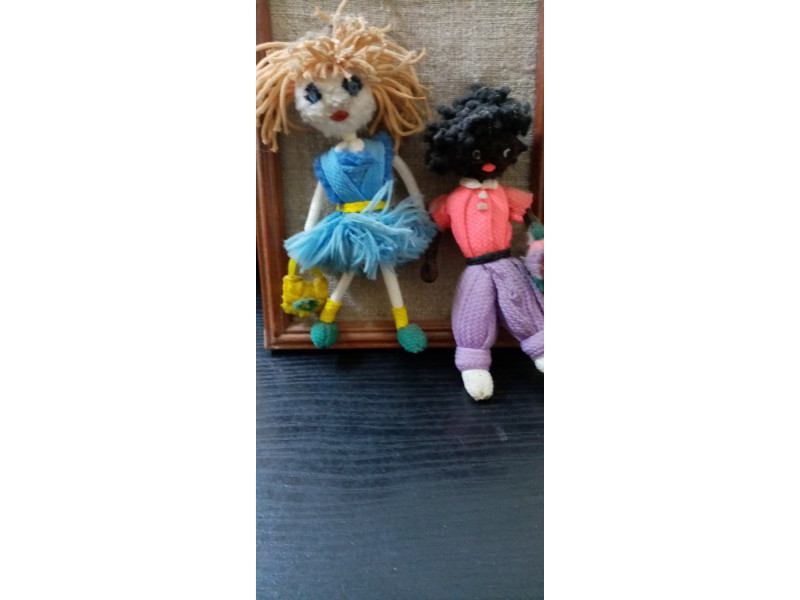 Кукла с использованием шнуров для вязания